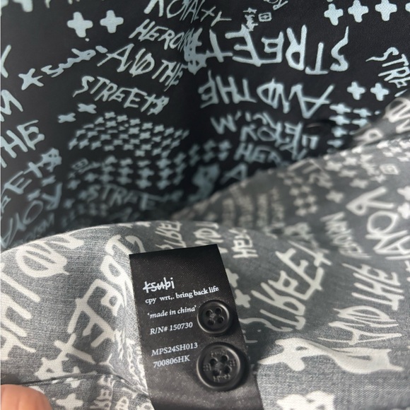 KSUBI
Heroism text-print tencel shirt - Picture 10 of 10
